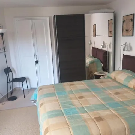 A Pochi Passi Dal Mare Apartment *